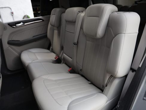 Used 2015 Mercedes-Benz GL 450 4MATIC image 13