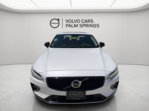 Used 2025 Volvo S60 B5 Plus FWD image 8