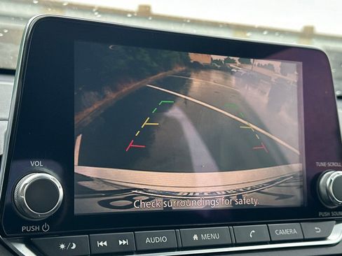 Used 2022 Nissan Altima 2.5 SV image 15