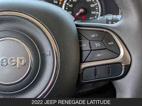 Used 2022 Jeep Renegade Latitude AWD/4WD image 18
