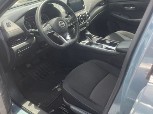 Used 2024 Nissan Sentra SV FWD image 8
