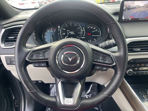 Used 2022 MAZDA CX-9 Signature image 12