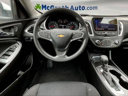 Used 2024 Chevrolet Malibu LT FWD image 8