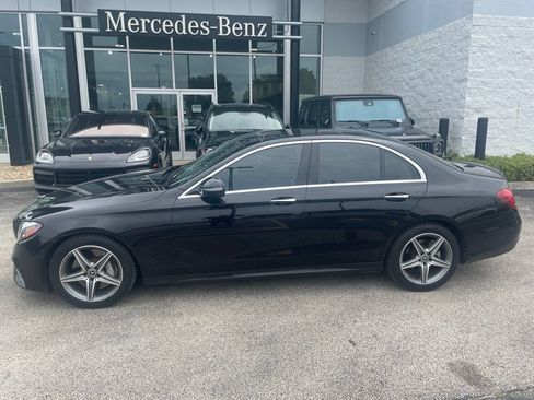 Used 2019 Mercedes-Benz E 300 4MATIC image 1