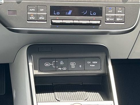 New 2026 Hyundai Kona SEL Premium FWD image 26