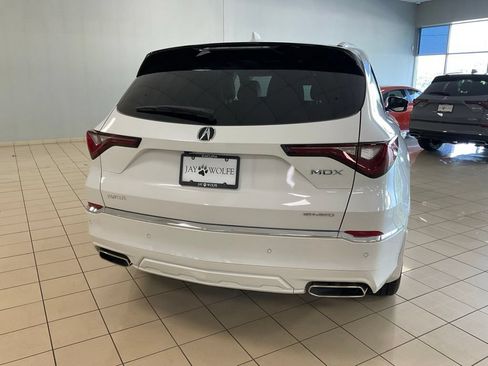 Certified 2026 Acura MDX w/ Advance Package AWD/4WD image 6