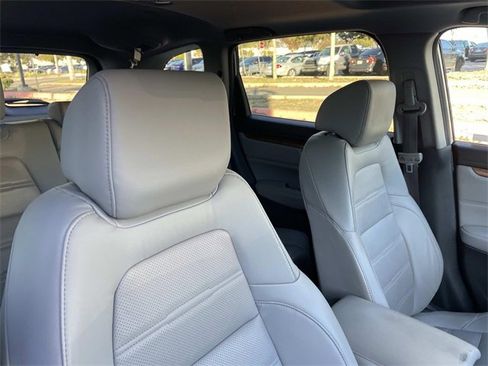 Used 2018 Honda CR-V Touring image 28