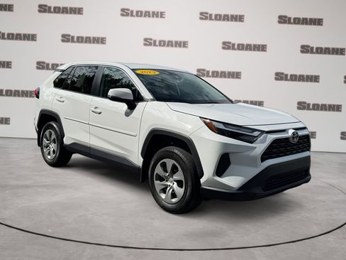 Used 2023 Toyota RAV4 LE FWD image 7