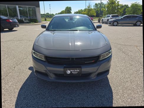 Used 2023 Dodge Charger SXT RWD image 7
