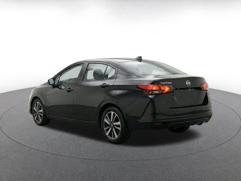 Used 2025 Nissan Versa SV FWD image 7