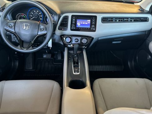 Used 2020 Honda HR-V LX image 13