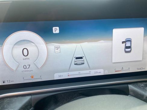 Used 2025 Genesis G90 3.5T image 15