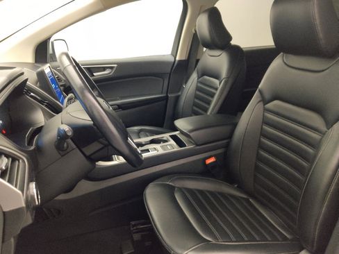 Used 2023 Ford Edge SEL image 17