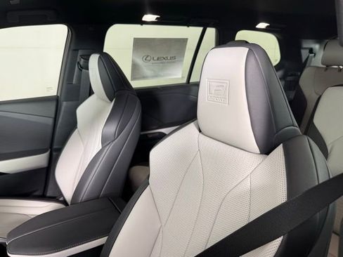 New 2026 Lexus TX 500h AWD image 6