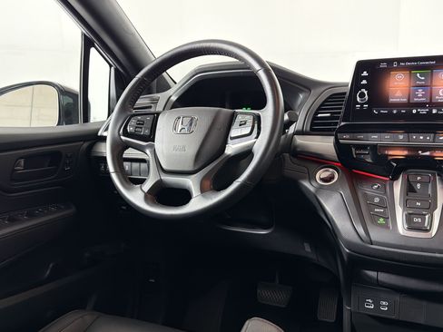 Used 2025 Honda Odyssey Sport-L image 28