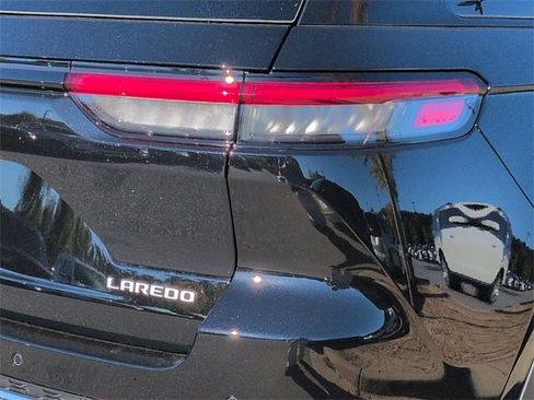 New 2025 Jeep Grand Cherokee Laredo X image 12