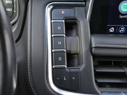 Used 2021 GMC Yukon XL SLT image 10