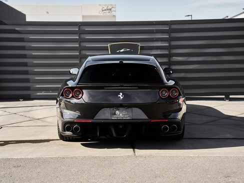 Used 2018 Ferrari GTC4Lusso image 20