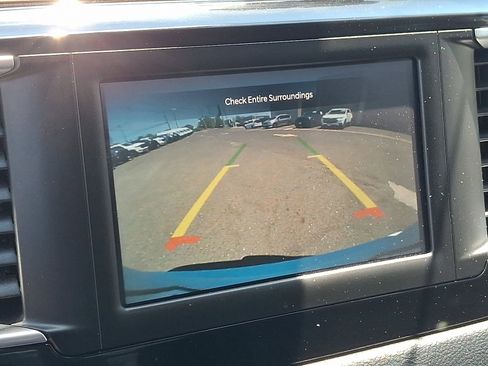 Certified 2023 Chrysler Voyager LX FWD image 18