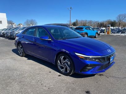 Certified 2025 Hyundai Elantra Limited