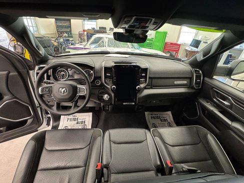 Used 2025 RAM 1500 Laramie image 4