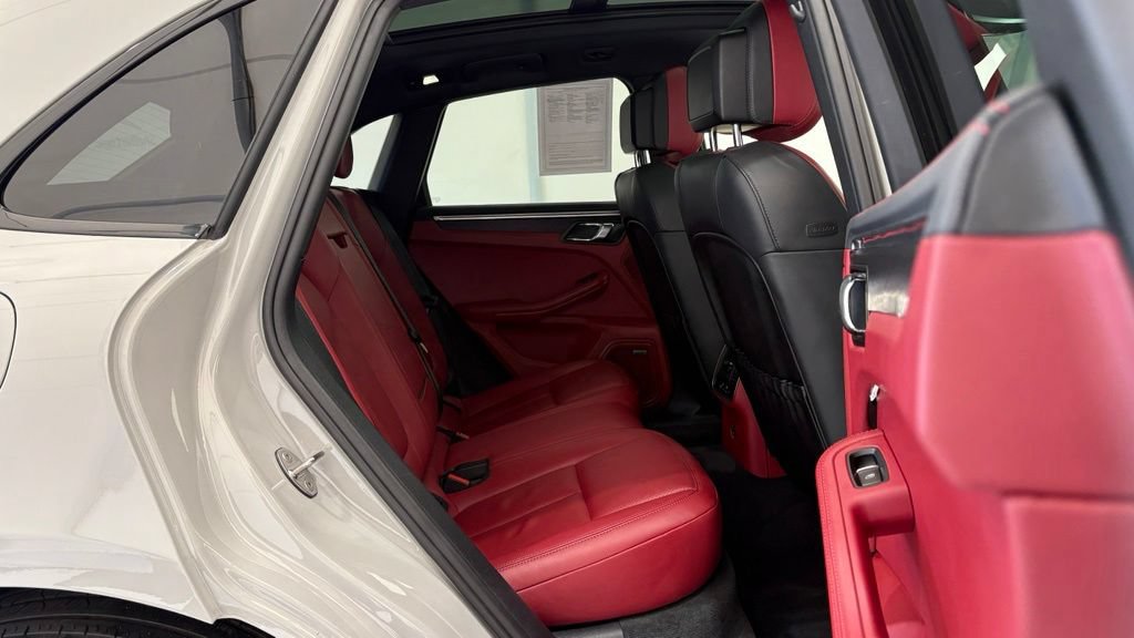 Used 2023 Porsche Macan GTS AWD/4WD image 29