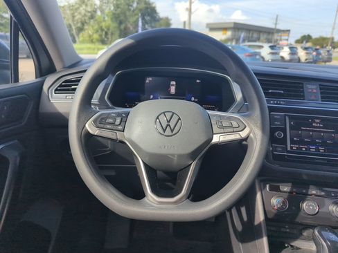 Certified 2022 Volkswagen Tiguan S FWD image 17