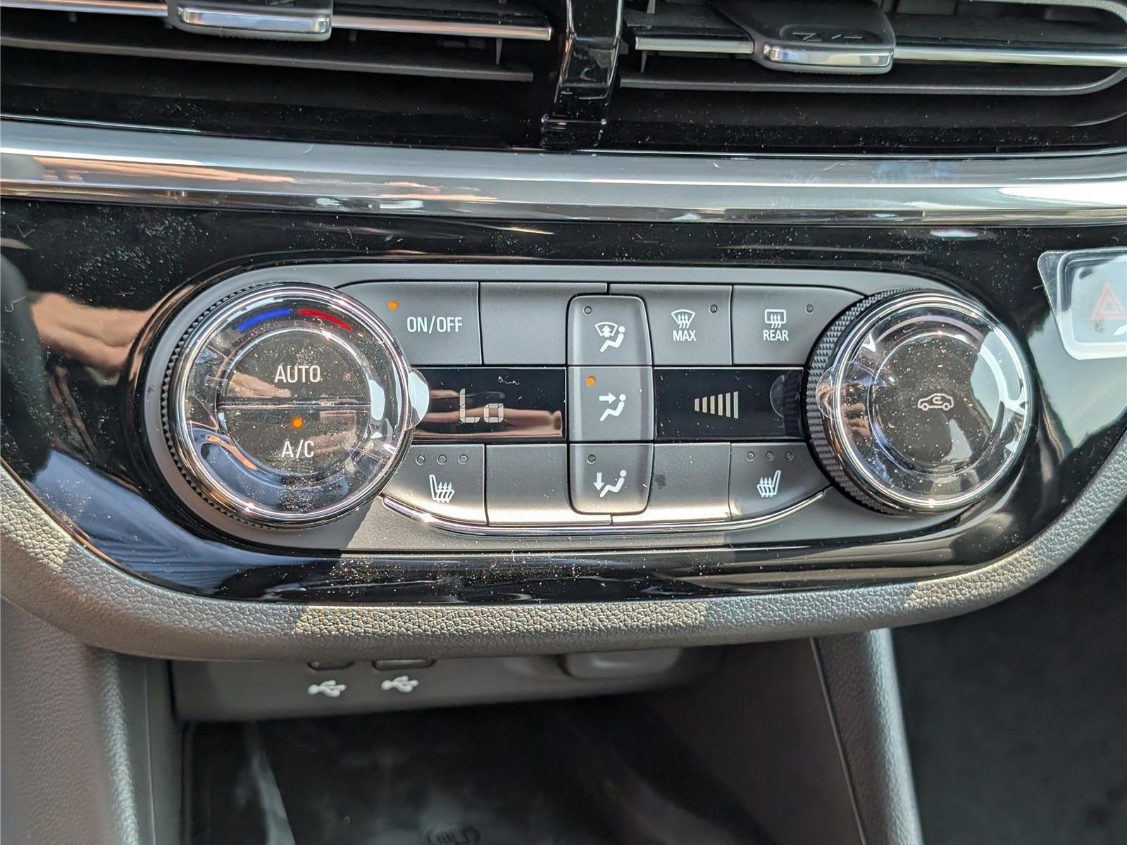 New 2026 Buick Envista Sport Touring w/ Convenience I Package FWD image 23