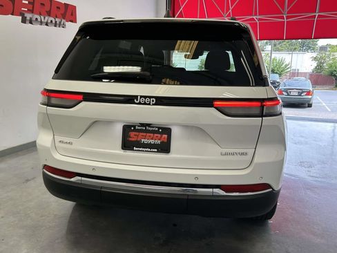 Used 2024 Jeep Grand Cherokee Limited AWD/4WD image 4