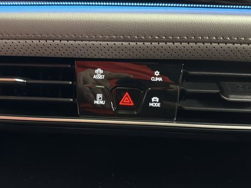 New 2026 Volkswagen Atlas Peak Edition AWD/4WD image 28