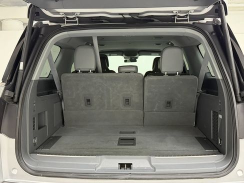 Used 2019 Lincoln Navigator L Select w/ Cargo Package AWD/4WD image 35