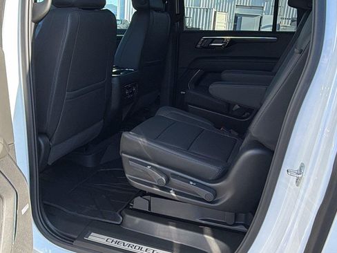 New 2026 Chevrolet Suburban Z71 w/ Comfort Package AWD/4WD image 20