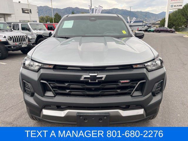 Used 2024 Chevrolet Colorado Trail Boss w/ Technology Package AWD/4WD image 12