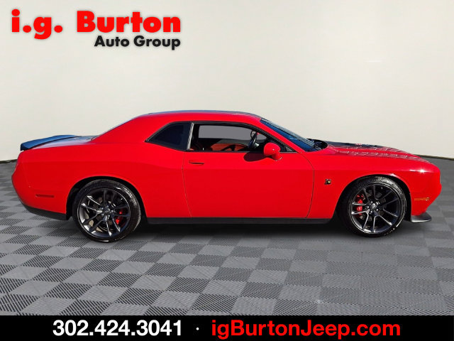 Certified 2022 Dodge Challenger R/T Scat Pack w/ Shaker Package RWD image 7