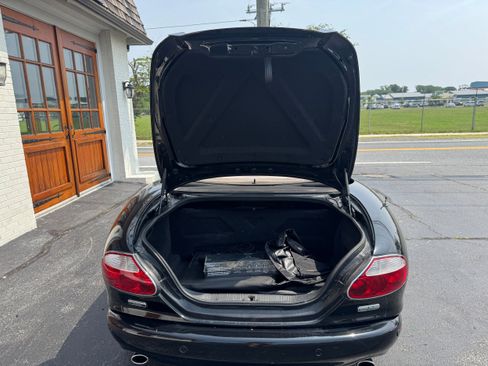 Used 2003 Jaguar XK8 Convertible image 7