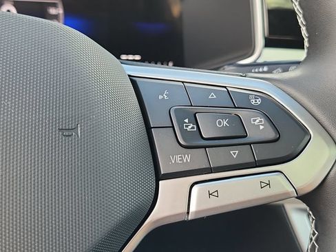 New 2026 Volkswagen Taos SE AWD/4WD image 12