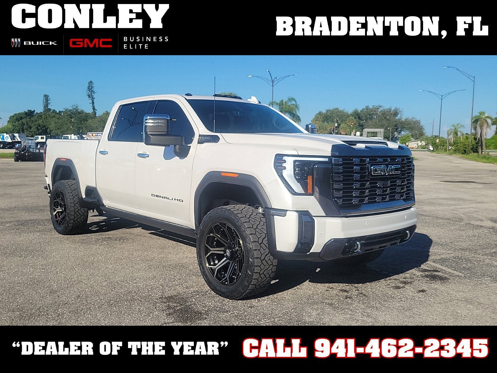Used 2024 GMC Sierra 2500 Denali Ultimate AWD/4WD image 1