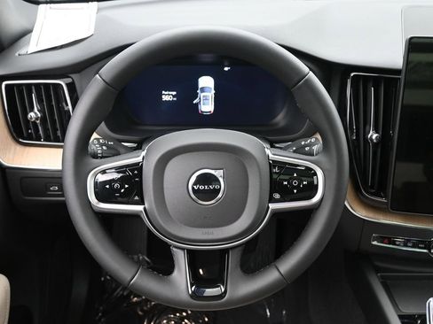New 2026 Volvo XC60 B5 Plus w/ Climate Package image 18