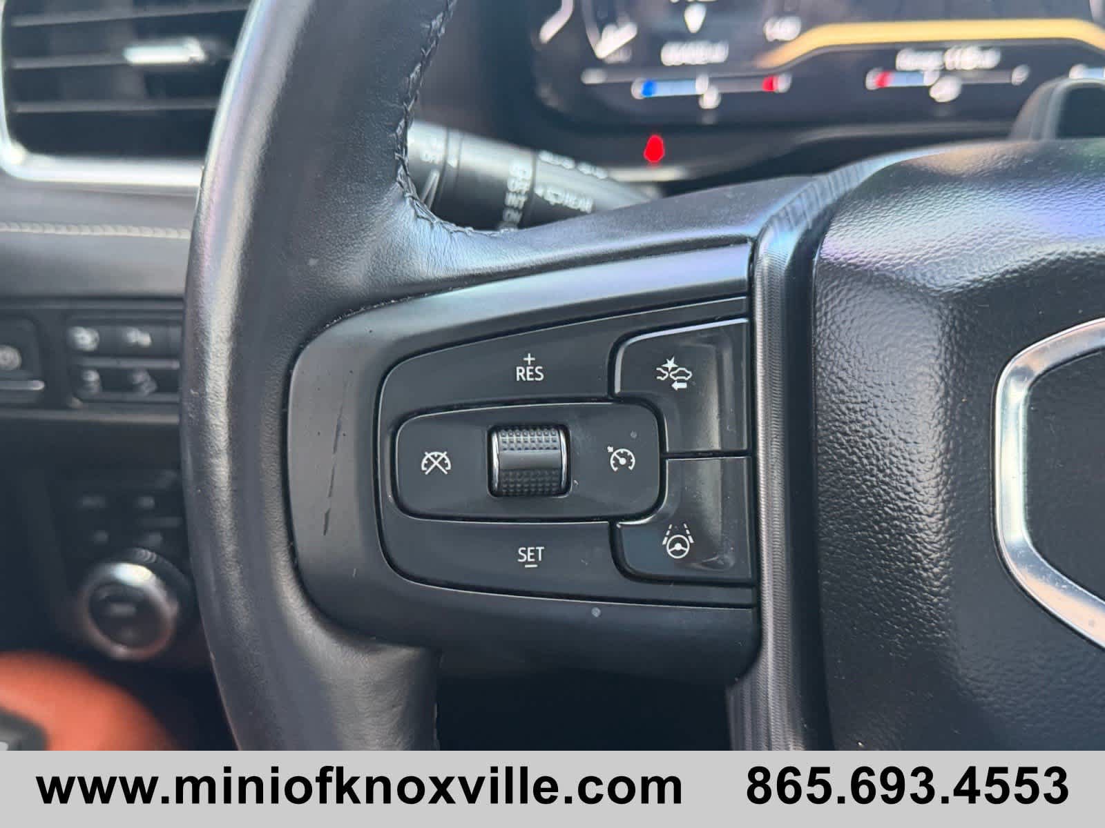 Used 2024 GMC Yukon Denali Ultimate AWD/4WD image 31