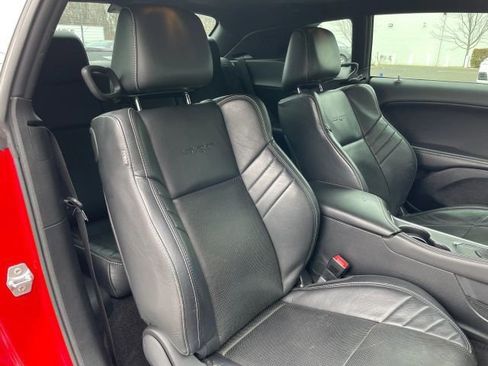 Used 2016 Dodge Challenger SRT Hellcat image 44