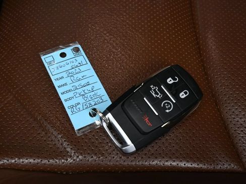 Used 2024 RAM 2500 Limited AWD/4WD image 29