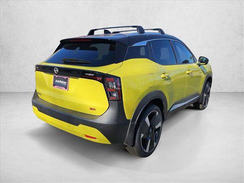 New 2025 Nissan Kicks SR image 2