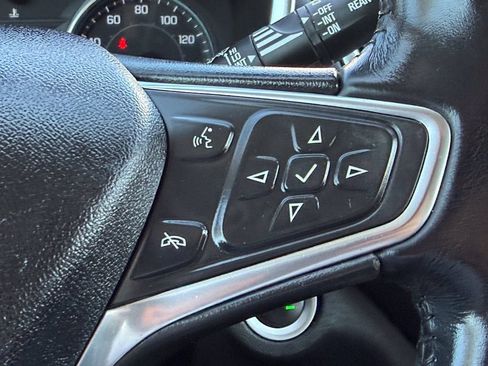Used 2019 Chevrolet Equinox LT FWD image 29