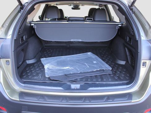 Used 2025 Subaru Outback Touring image 29