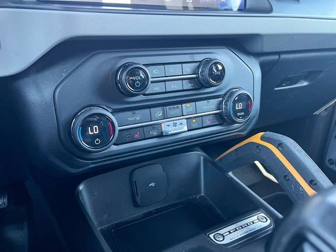 Used 2023 Ford Bronco Badlands AWD/4WD image 16
