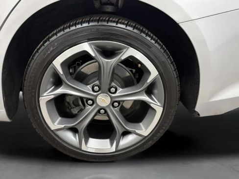 Used 2021 Chevrolet Malibu LT FWD image 30