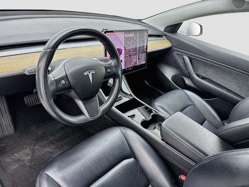 Used 2018 Tesla Model 3 RWD image 7