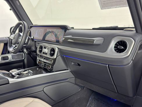 Used 2021 Mercedes-Benz G 550 image 14