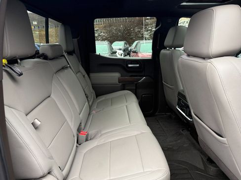 Used 2021 GMC Sierra 1500 SLT w/ SLT Premium Package image 21