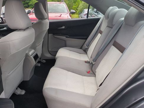 Used 2012 Toyota Camry LE FWD image 21